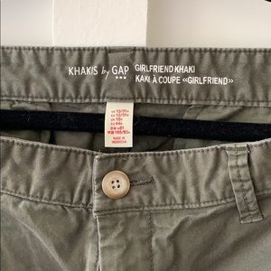 Gap Green Khaki Girlfriend Size 12/31